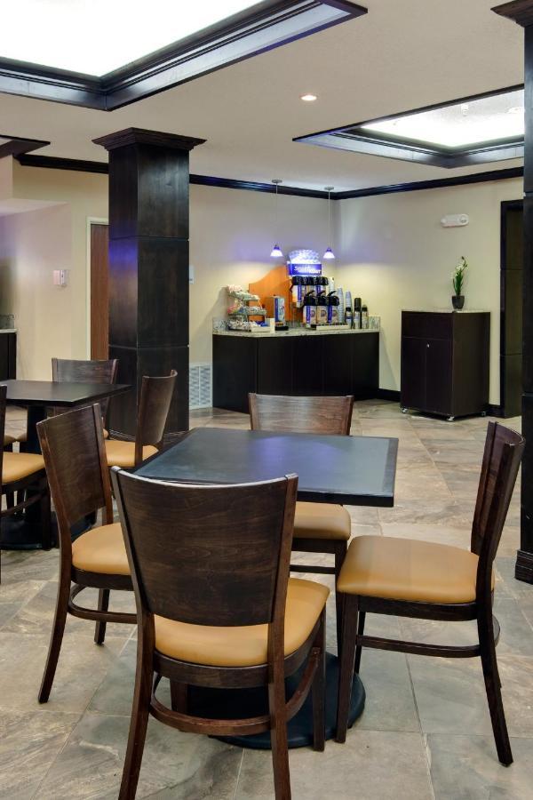 Holiday Inn Express Hotel & Suites Albuquerque Airport By Ihg Экстерьер фото